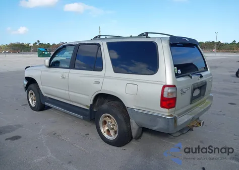 2000 Toyota 4Runner Sr5 V6 z USA, uszkodzony, nr VIN JT3GN86R0Y0179631